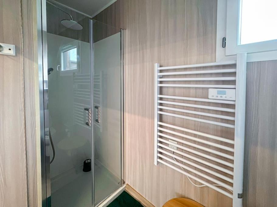 Tiny House Pour 4 A Disneyland Paris Coutevroult Extérieur photo